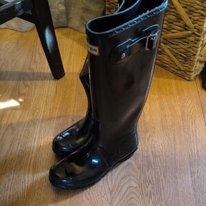 Hunter Glossy Black Rain Boots